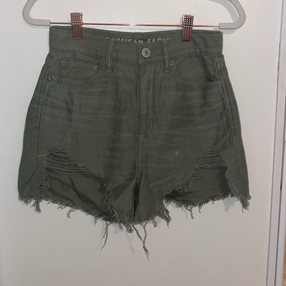 American Eagle Distressed khaki Green Highest Rise Mom Short | 00